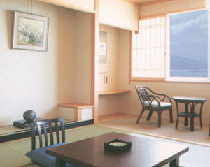 アヤハレークサイドホテル