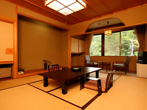 中尾山温泉松仙閣＜長野県＞