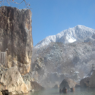 水明館　佳留萱山荘