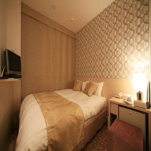 ３Ｓ　ＨＯＴＥＬ　ＡＴＳＵＧＩ