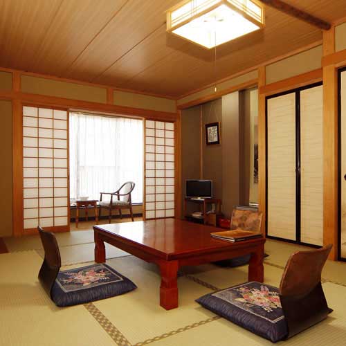 草津温泉　湯畑源泉の宿　いで湯荘