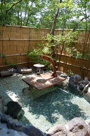 平山温泉　ほたるの長屋