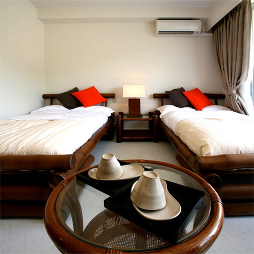 ティダムーン（ＴＨＩＤＡ　ＭＯＯＮ）＜奄美大島＞