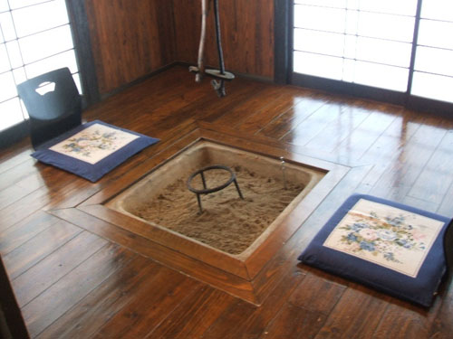 離れのある囲炉裏温泉旅館　早水荘