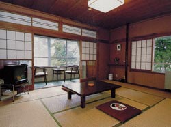 忍野高原ホテル