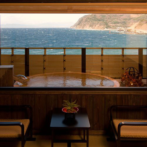 感動の海景色　新海花亭いずみ