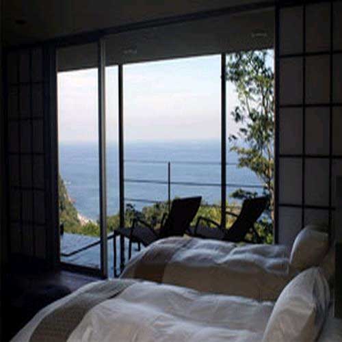 源泉と離れのお宿　月