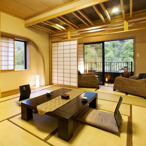 奥飛騨温泉郷　新穂高温泉　雪紫