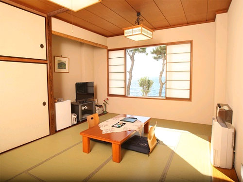 海辺のリゾート　碧い海