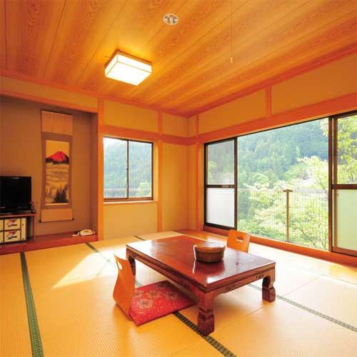 祖谷の宿　かずらや