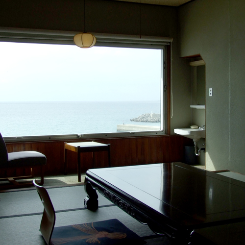 割烹旅館かねやす