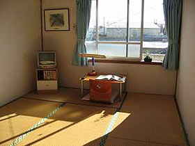 ゲストハウス赤道直家