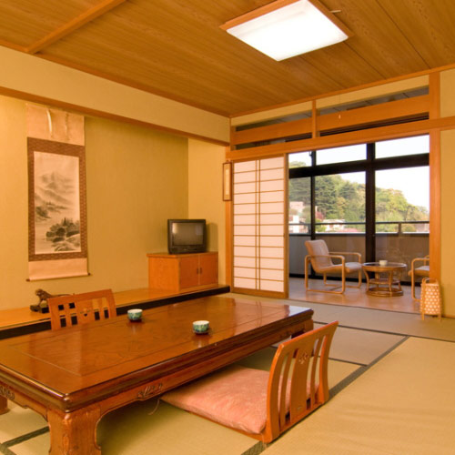 フォレストリゾート　ゆがわら　水の香里