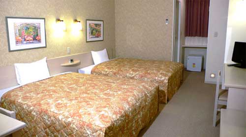 ファミリーロッジ旅籠屋・壇之浦PA店