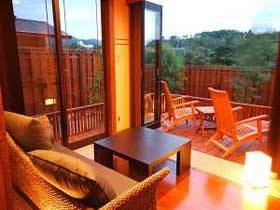 もう一つの京都　雨情草庵