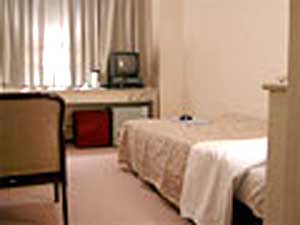 ビジネスホテル　シャトル