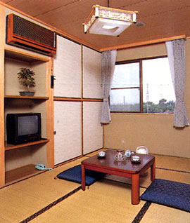 ゆたか旅館本館