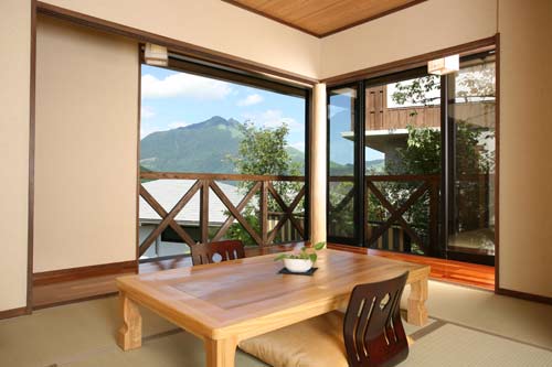 由布院温泉　ゆふいん椿