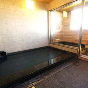 アパホテル〈新潟　燕三条駅前〉