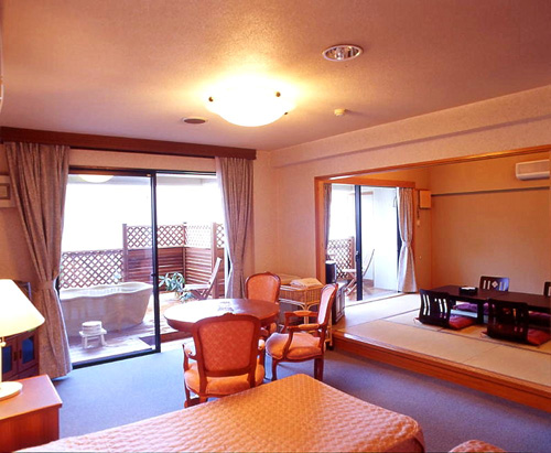 熱海温泉　味と湯の宿　ニューとみよし