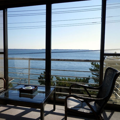 月の名勝地　割烹旅館　琴水