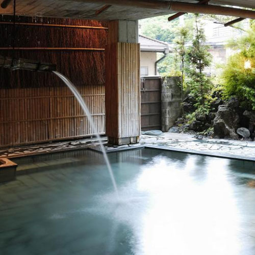 四万温泉　貸切風呂の宿　鍾寿館