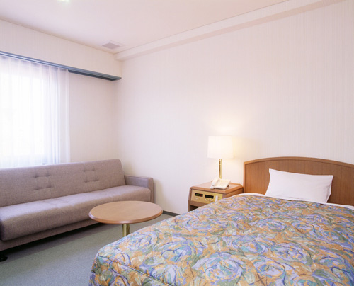 ホテル　バーデン