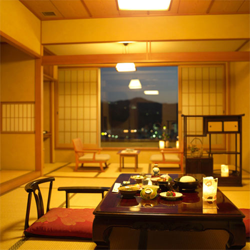 城西館（じょうせいかん）