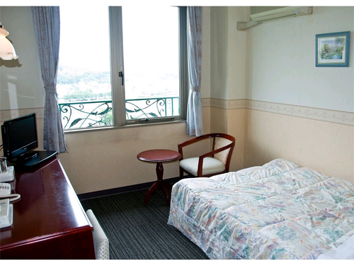 人吉温泉　ホテル　華の荘