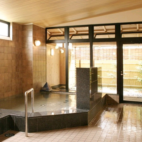 ニューコマンダーホテル　＜寝屋川＞