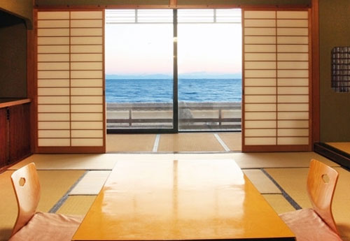 会席料理・お宿　しぼりや