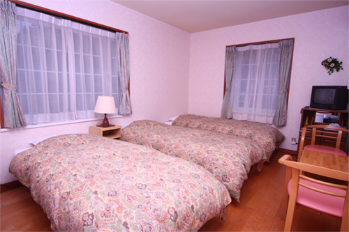 ペンション　アベニュー　＜山梨県＞