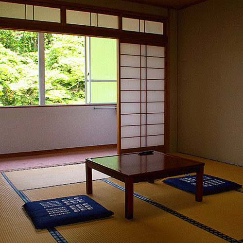 ハチ北高原　旅館わさびや