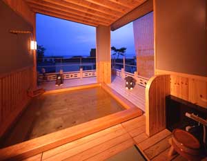 和造りの料理と湯の宿　かず美