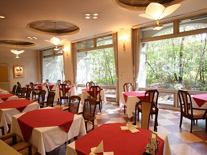 ガーデンホテルハナヨ