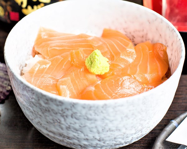 サーモン丼