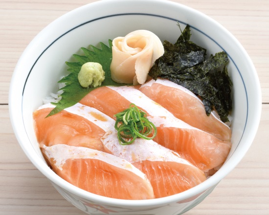 とろサーモン漬け丼 Pickled Fatty Salmon Sushi Bowl