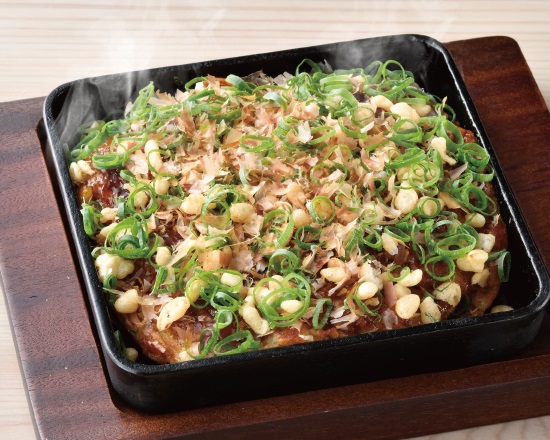 浪花のグルメ！ご存知？ ねぎ焼Naniwa’s Green Onion Topped Okonomiyaki (Osaka Stlye)