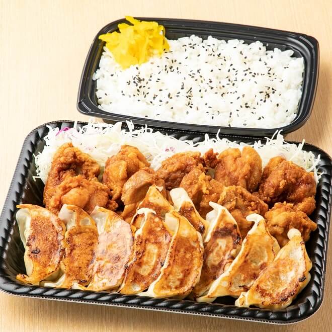 餃子＆若鶏の唐揚げ１０×10(ジュージュー)弁当