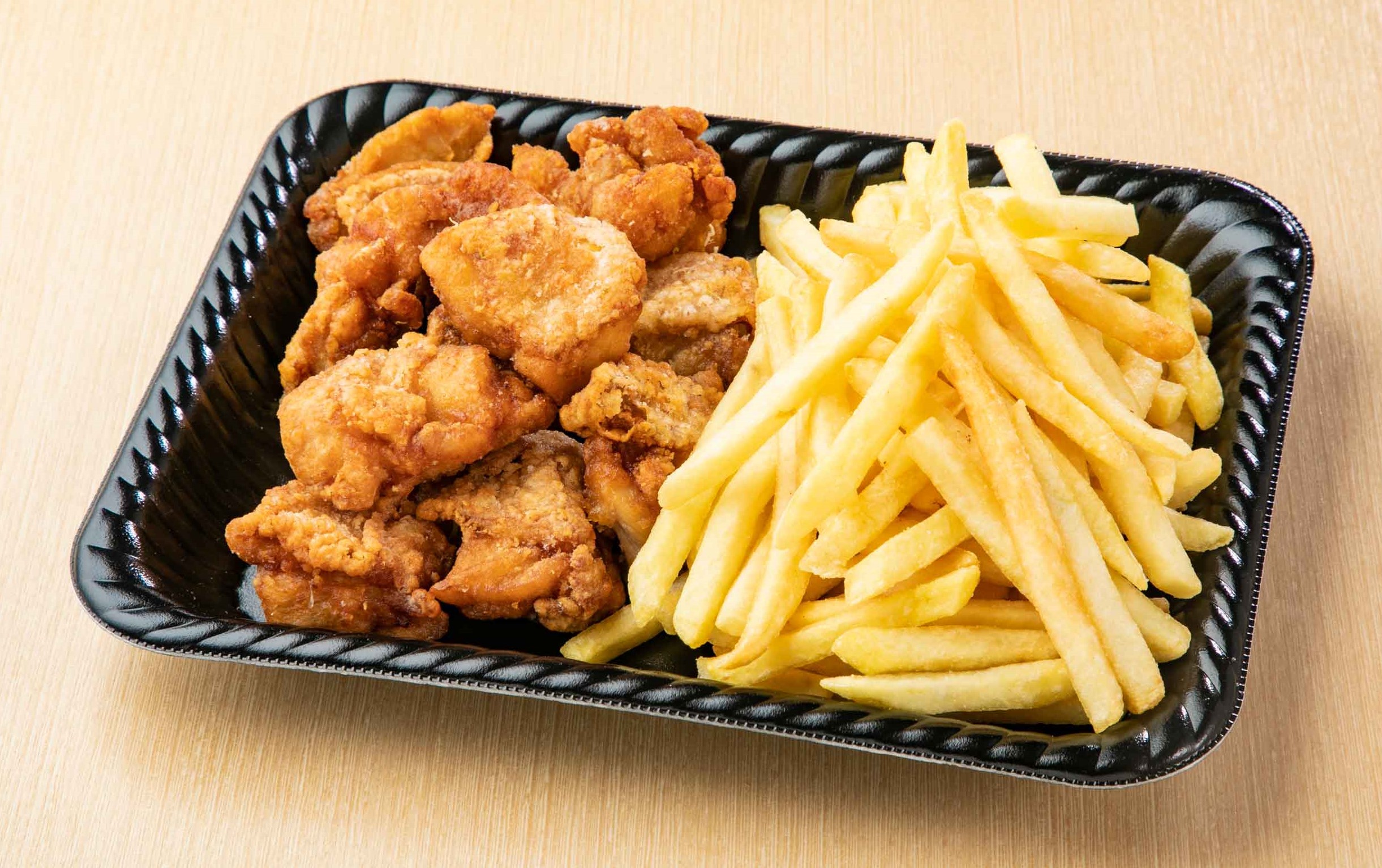 【おうちdeパーティー】若鶏のから揚げ＆フライドポテト盛り合わせ