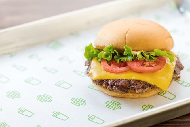 SHAKE SHACK 外苑いちょう並木店（シェイクシャック）